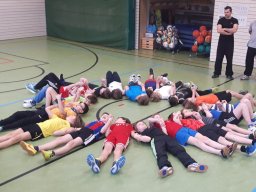 06 Bereit zum Ruebenziehen